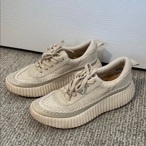 Dolce Vita Textured Platform Sneakers